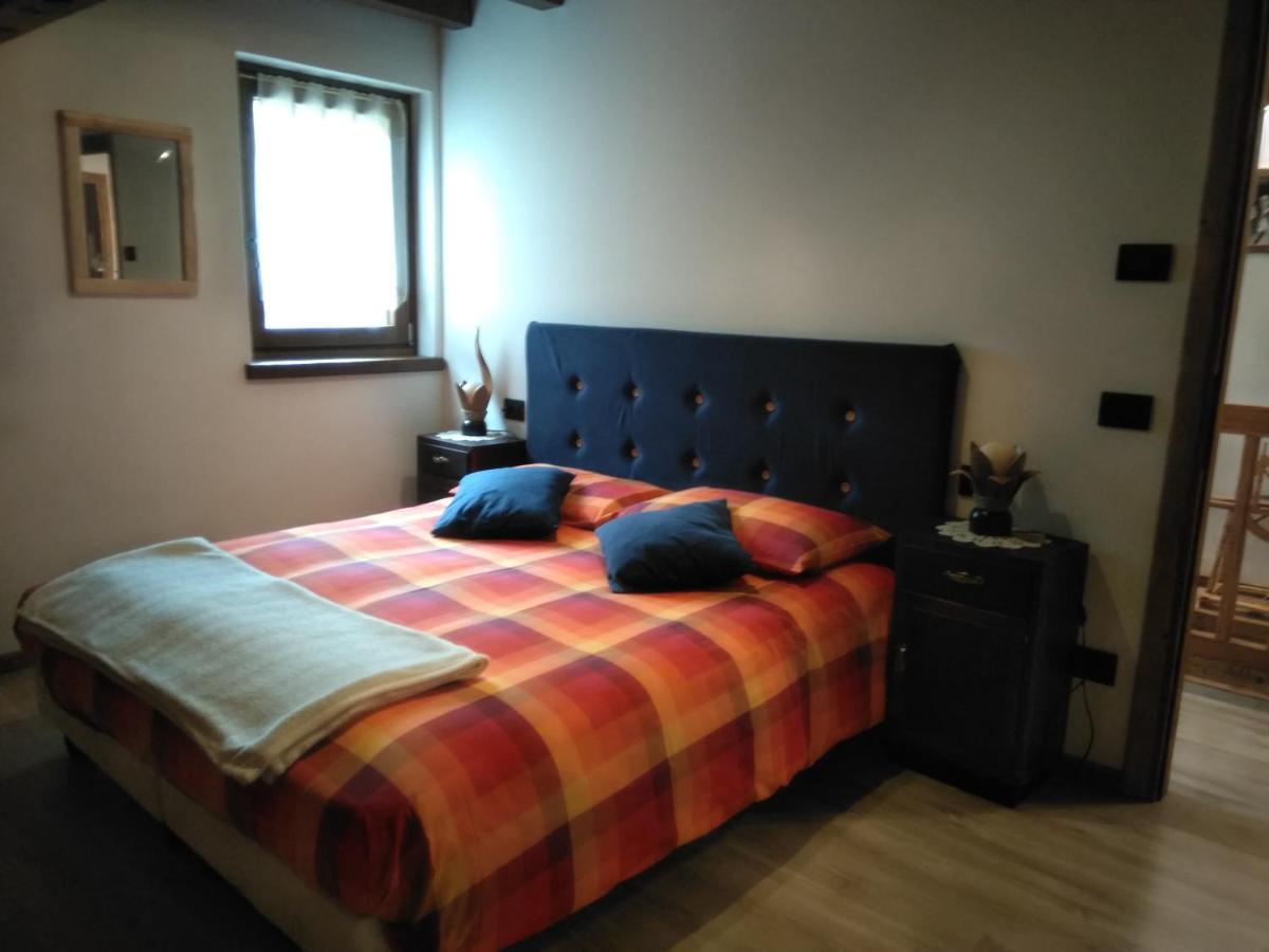 Bed and Breakfast Durmi E Insumiasci Forni Avoltri Zimmer foto